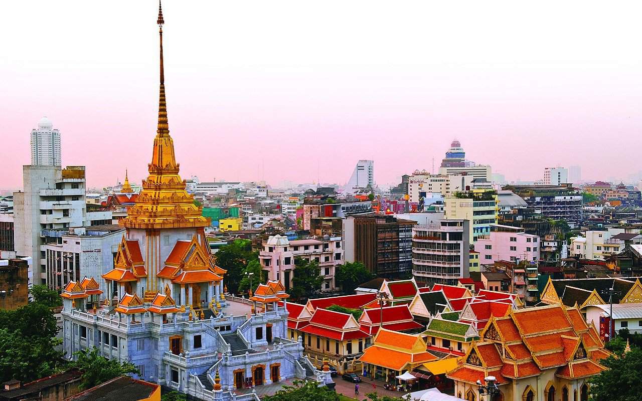 Urban Temples in Bangkok: Finding Peace in the Heart